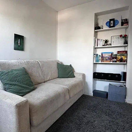 Petit - 10eme Arrondissement Appartement Paris